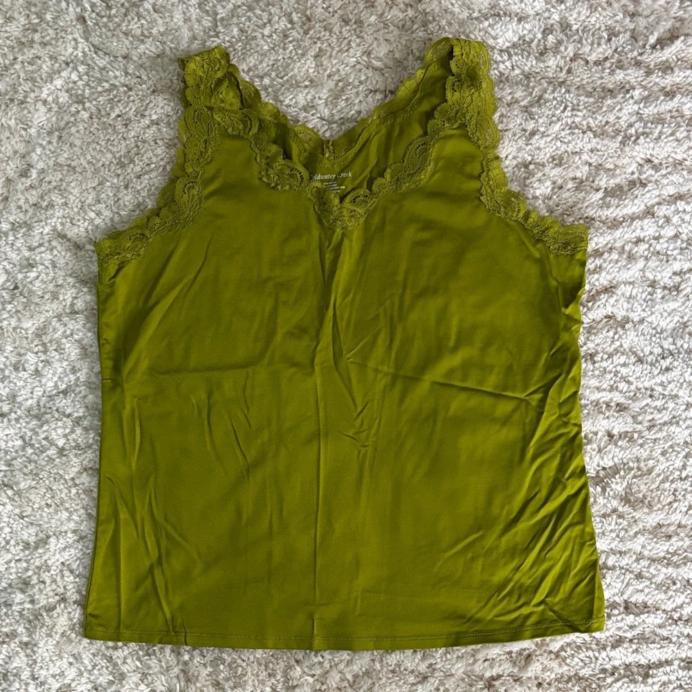 Coldwater Creek Lace-trim Tank Top - Picture 1 of 4